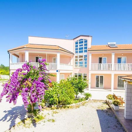 Apartments Hrgovic Рогозница Екстериор снимка