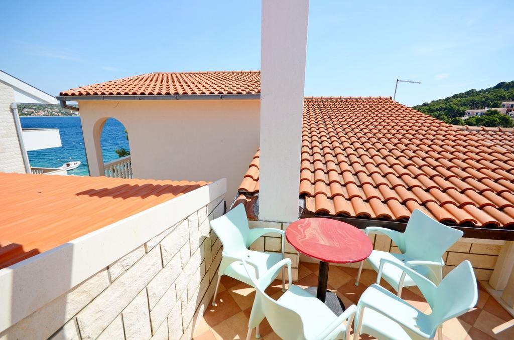 Apartments Hrgovic Рогозница Екстериор снимка