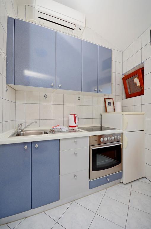 Apartments Hrgovic Рогозница Екстериор снимка