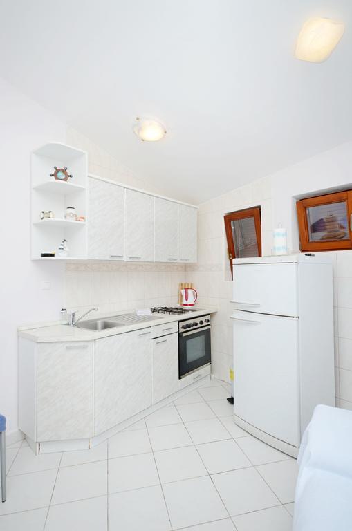 Apartments Hrgovic Рогозница Екстериор снимка
