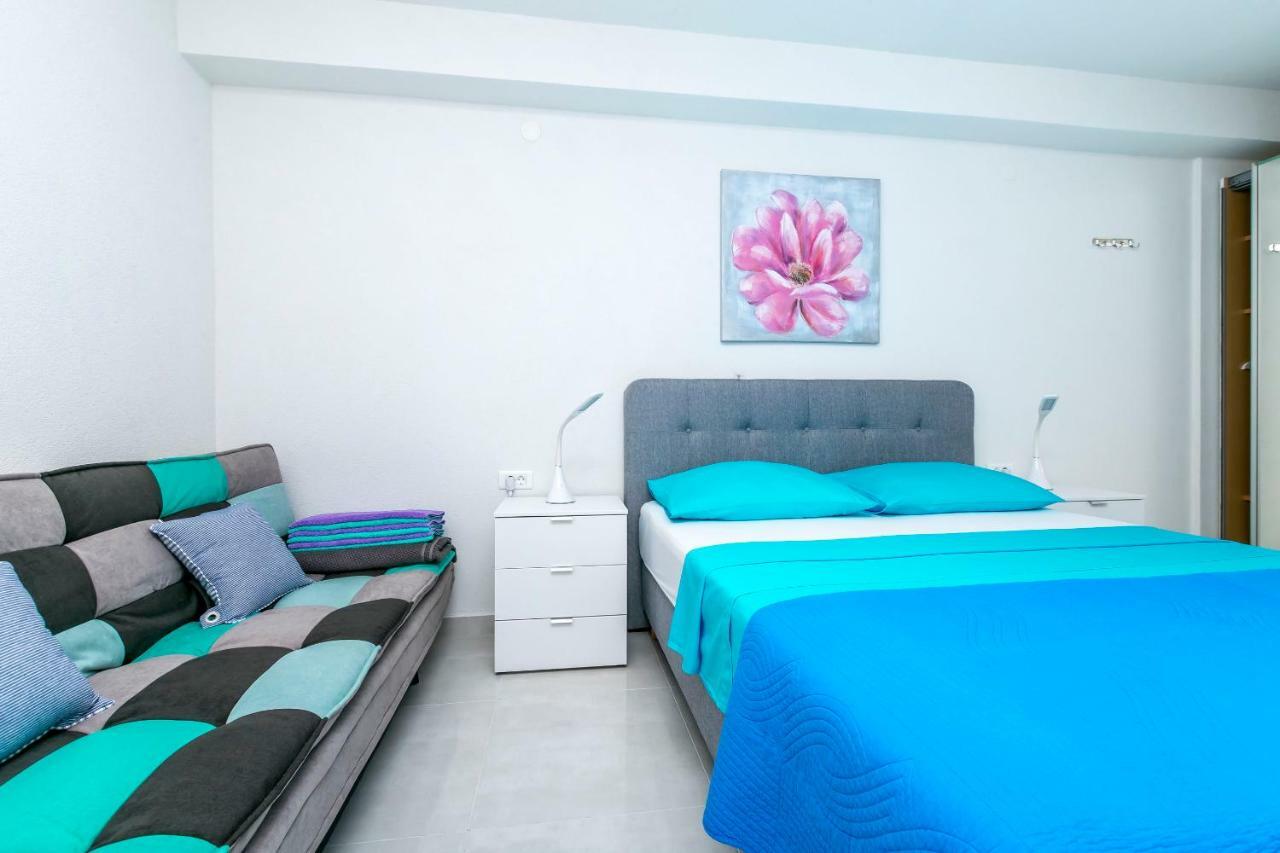 Apartments Hrgovic Рогозница Екстериор снимка