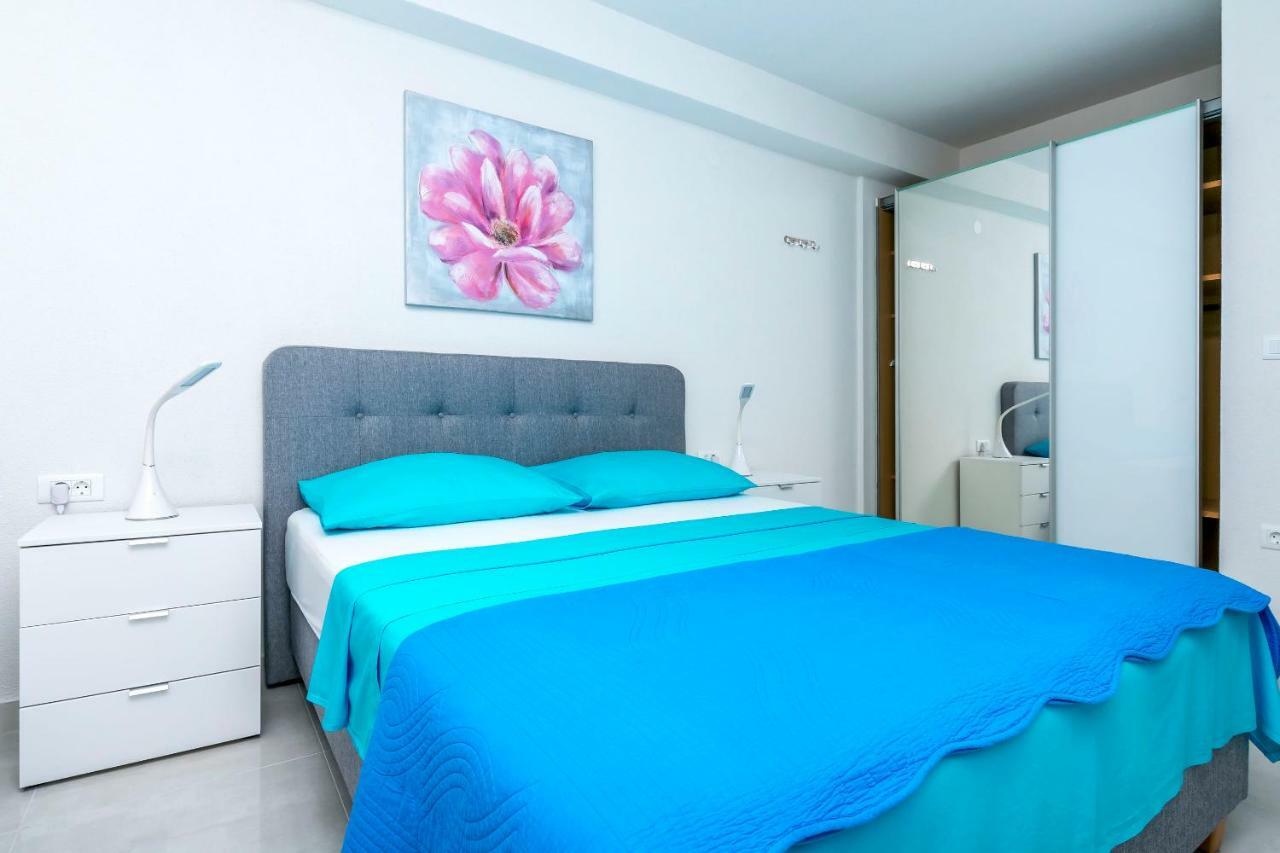Apartments Hrgovic Рогозница Екстериор снимка